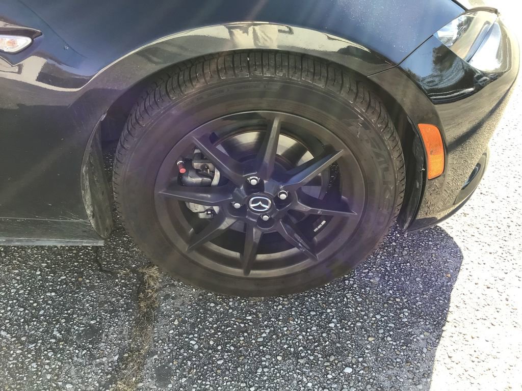 Used 2020 MAZDA MX-5 Miata Sport image 11