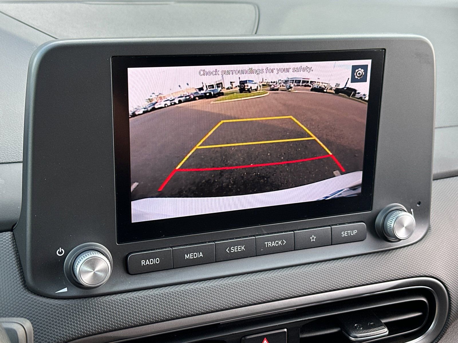 Used 2023 Hyundai Kona SE w/ Cargo Package image 18