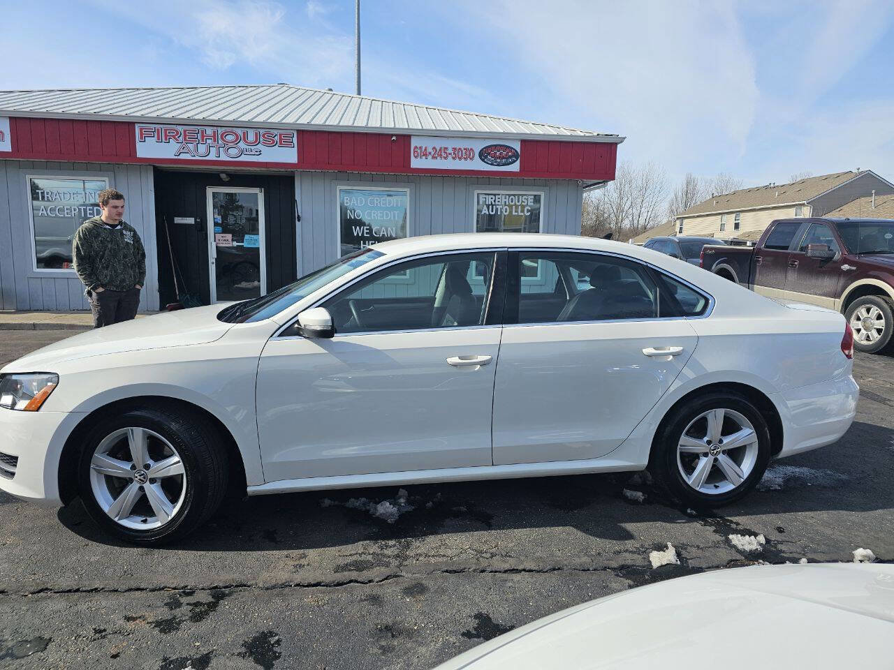 Used 2014 Volkswagen Passat 1.8T SE FWD image 3