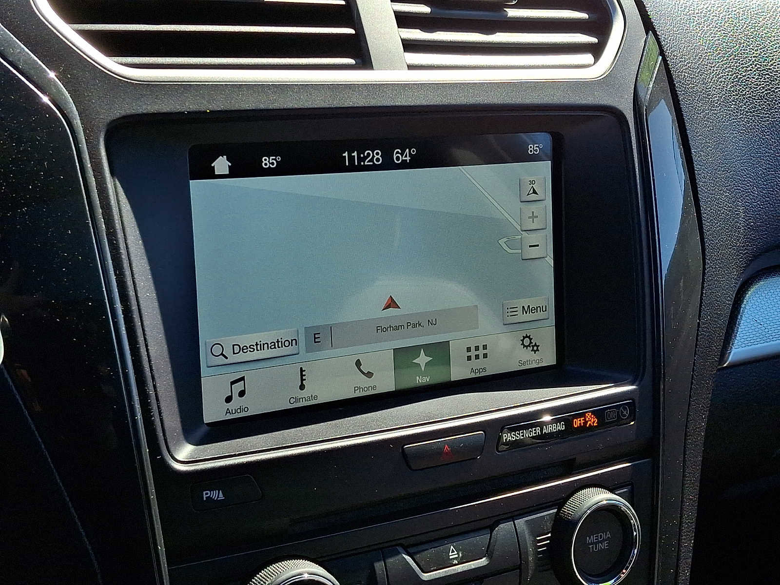 Used 2017 Ford Explorer XLT w/ Equipment Group 202A image 18