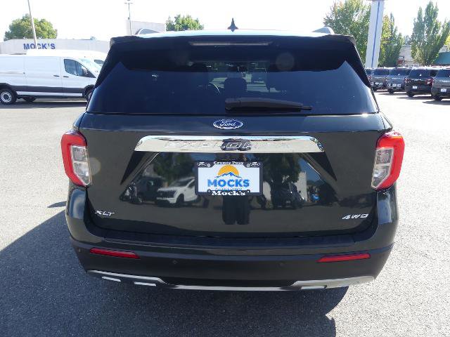 Certified 2023 Ford Explorer XLT w/ Equipment Group 202A image 4