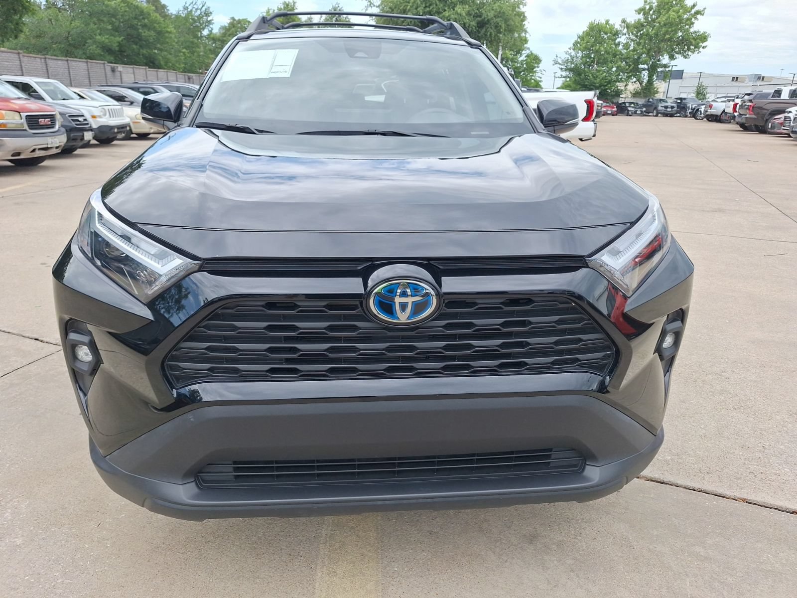 Used 2024 Toyota RAV4 AWD Hybrid image 9