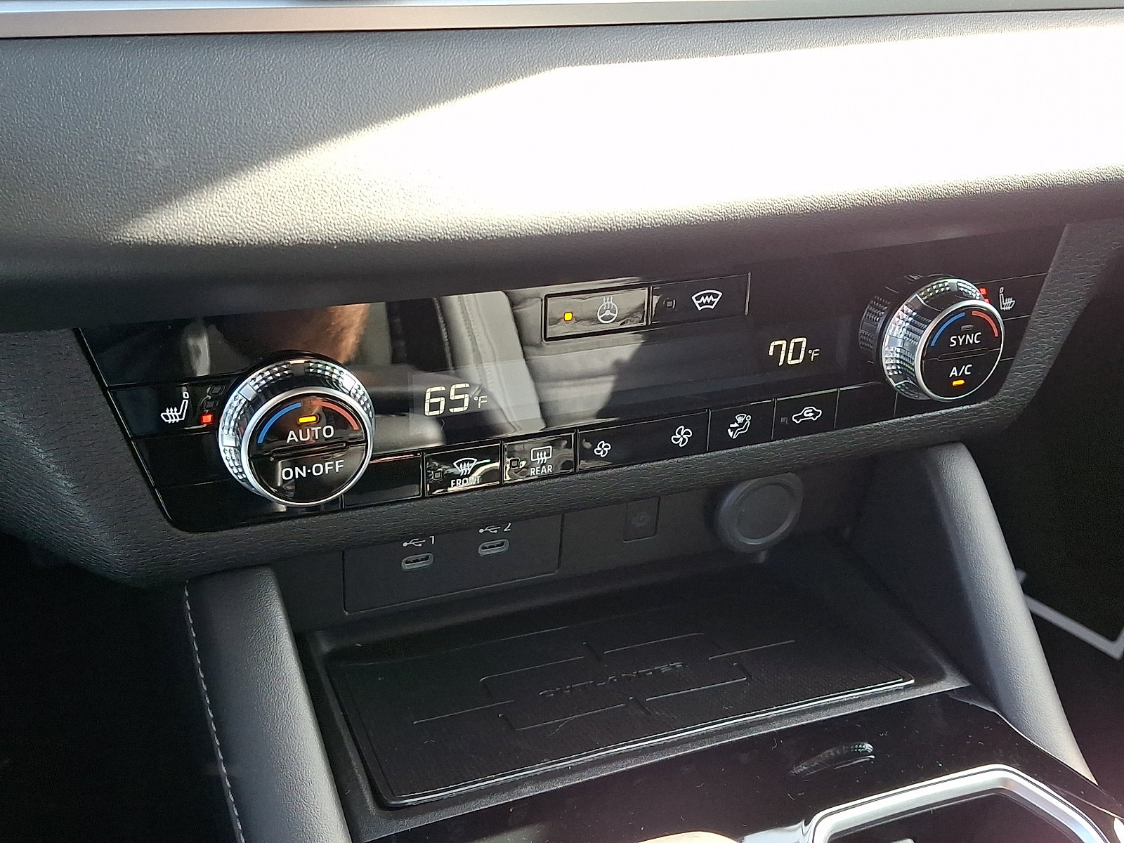 New 2026 Mitsubishi Outlander LE AWD/4WD image 14