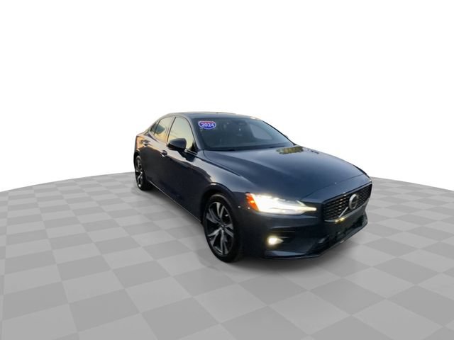 Used 2024 Volvo S60 B5 Core FWD image 4