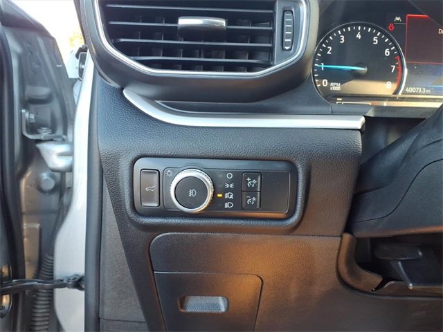 Used 2022 Ford Explorer XLT w/ Equipment Group 202A image 15