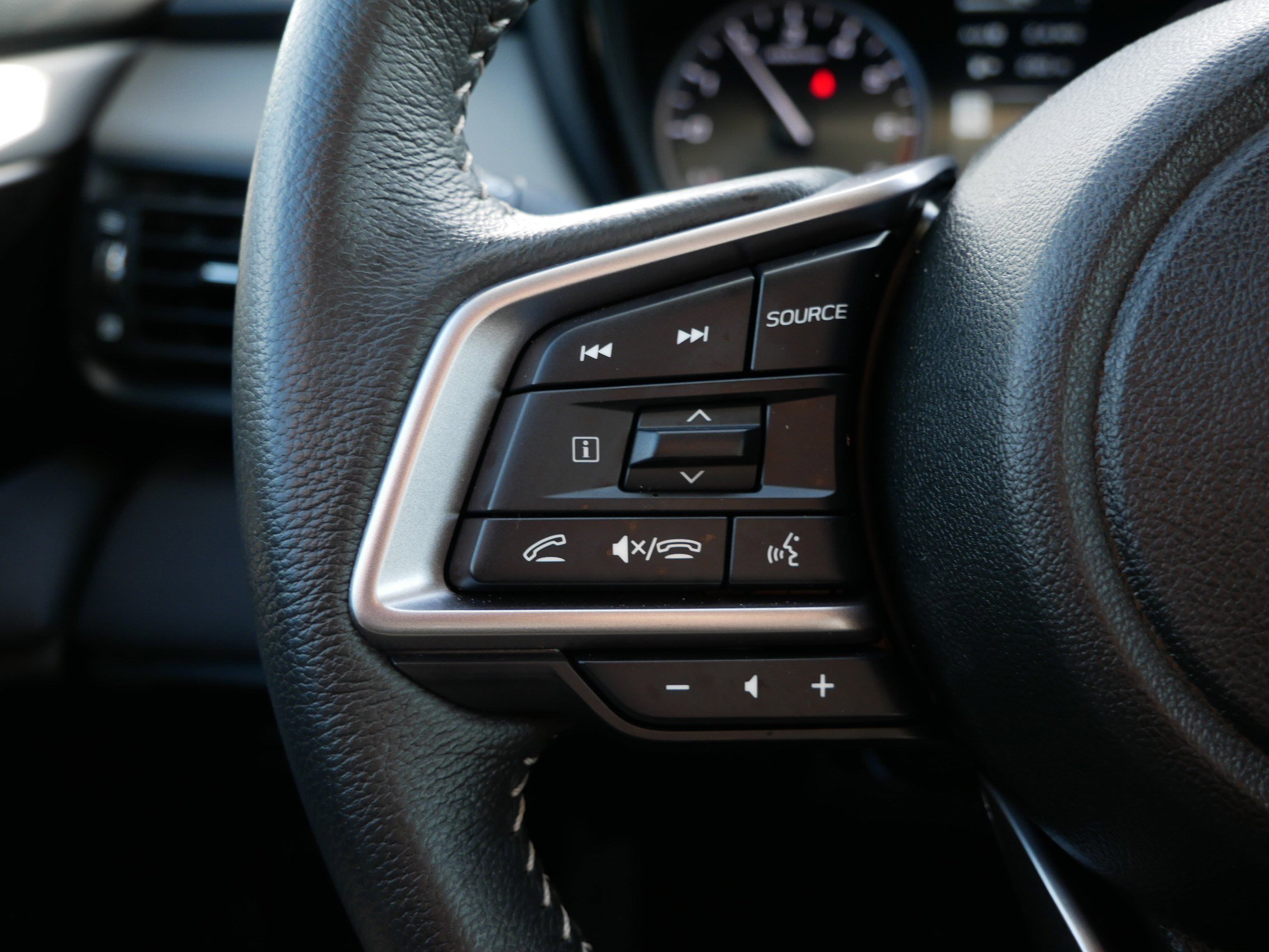 Used 2025 Subaru Outback Premium image 24