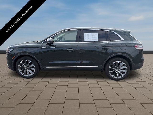 Certified 2023 Lincoln Nautilus Reserve w/ Equipment Group 201A AWD/4WD image 3