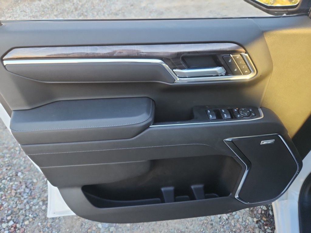 New 2025 Chevrolet Silverado 1500 LTZ w/ Technology Package image 12