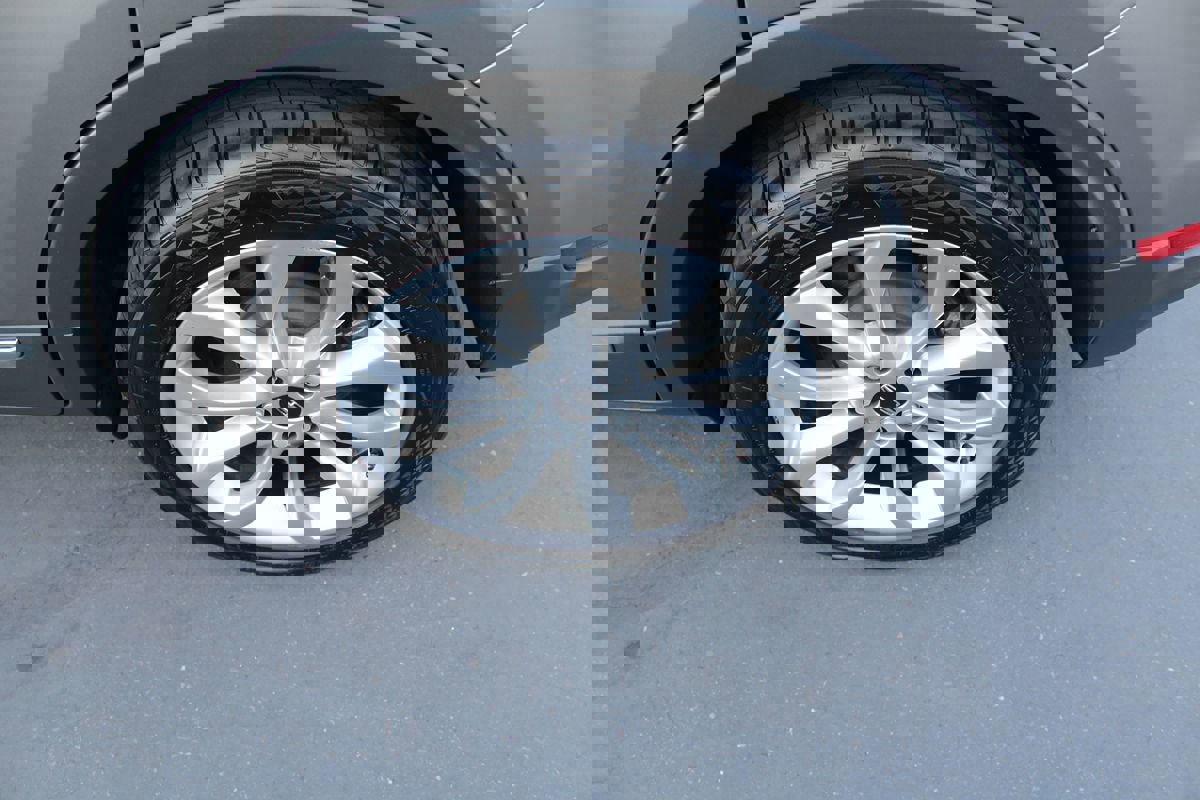 Used 2017 Lincoln MKC Select w/ Select Plus Package image 14