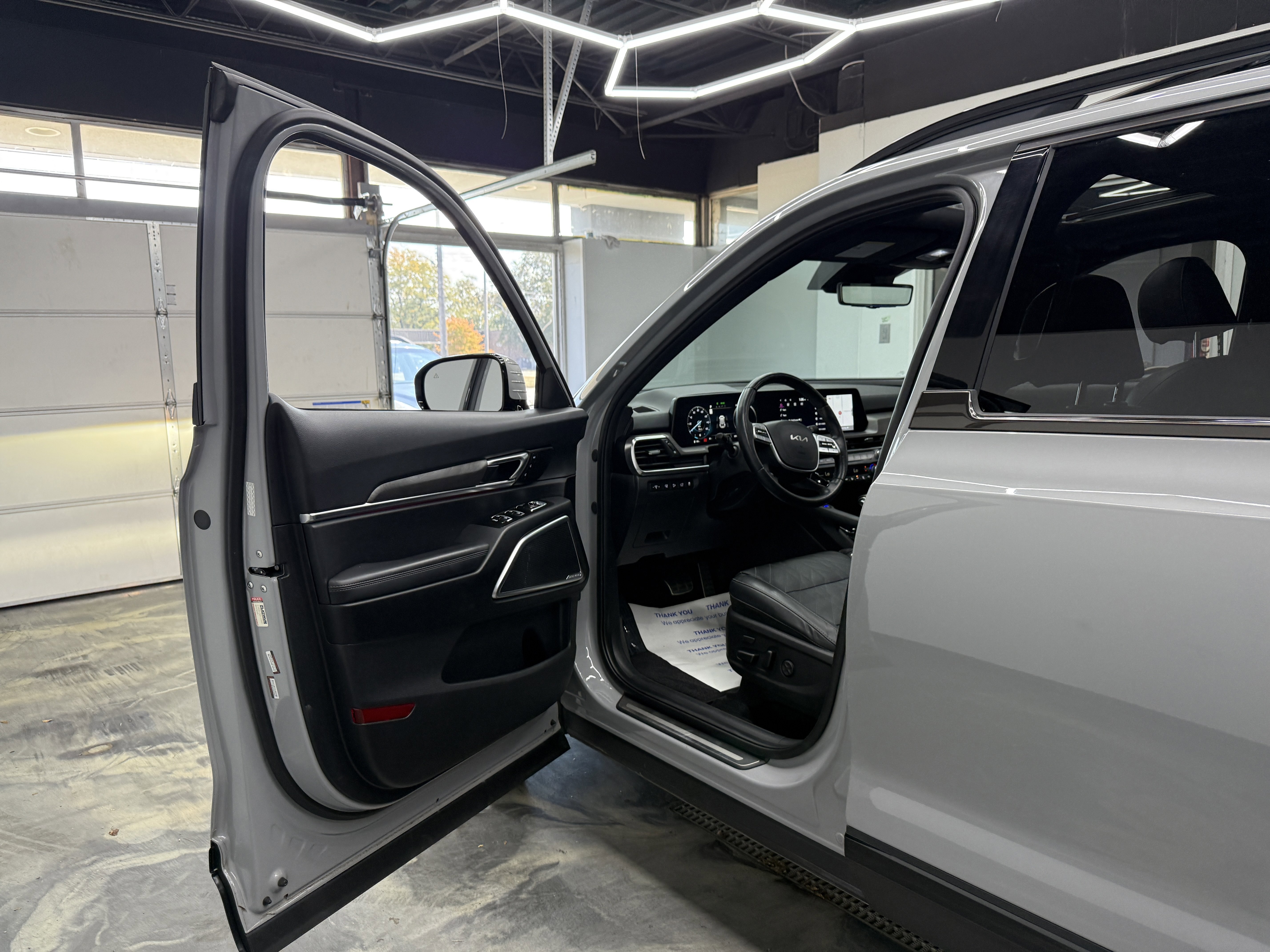 Used 2024 Kia Telluride SX X-Line image 9