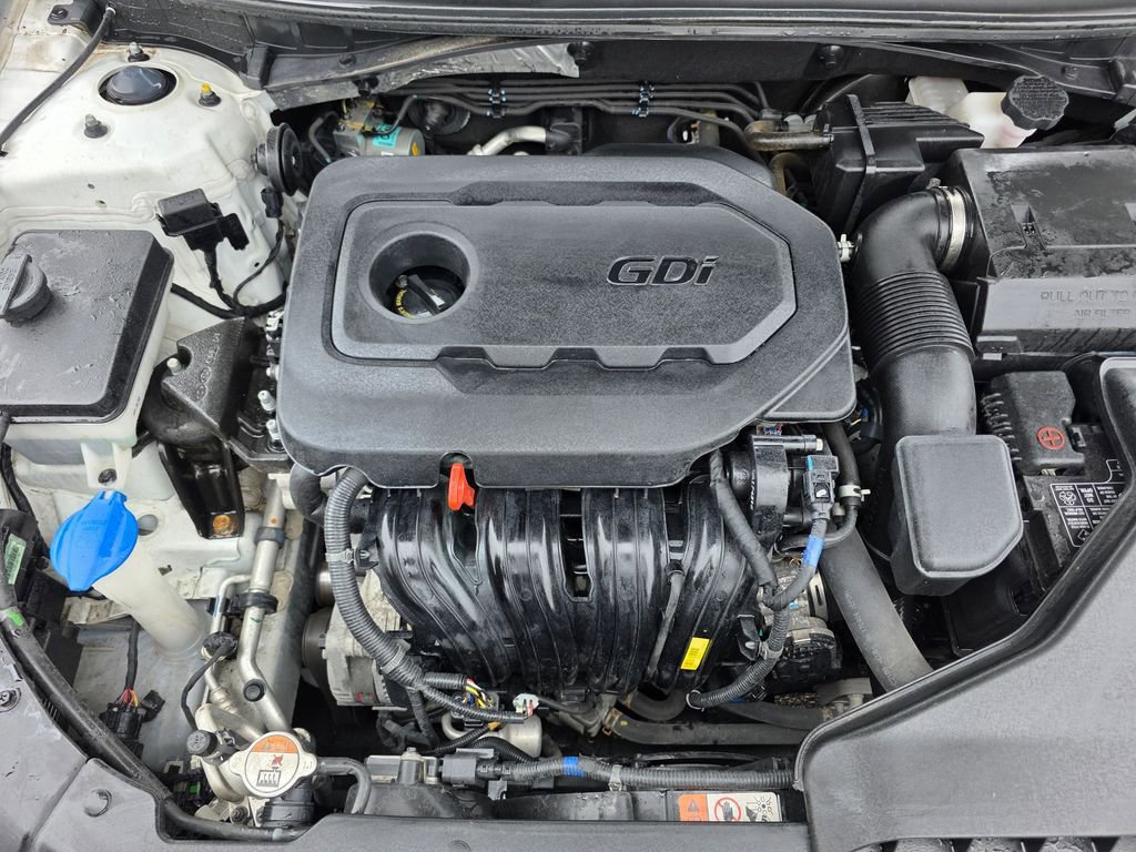 Used 2018 Hyundai Sonata Limited w/ Cargo Package image 10