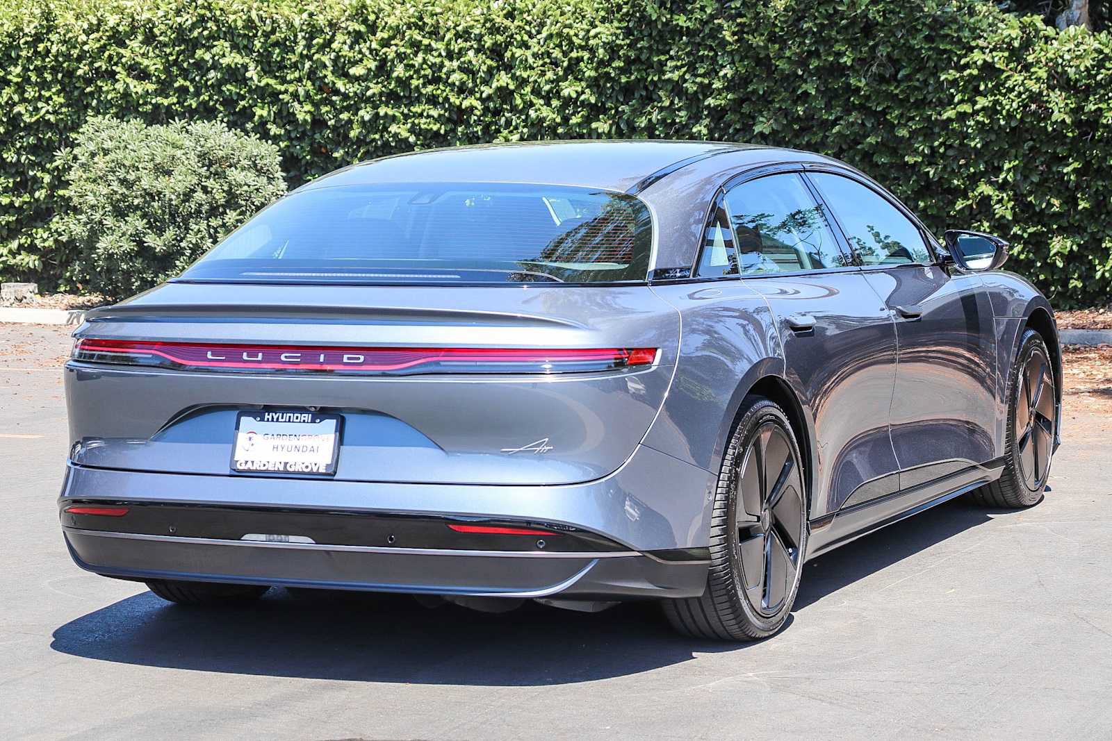 Used 2025 Lucid Air Pure RWD image 6