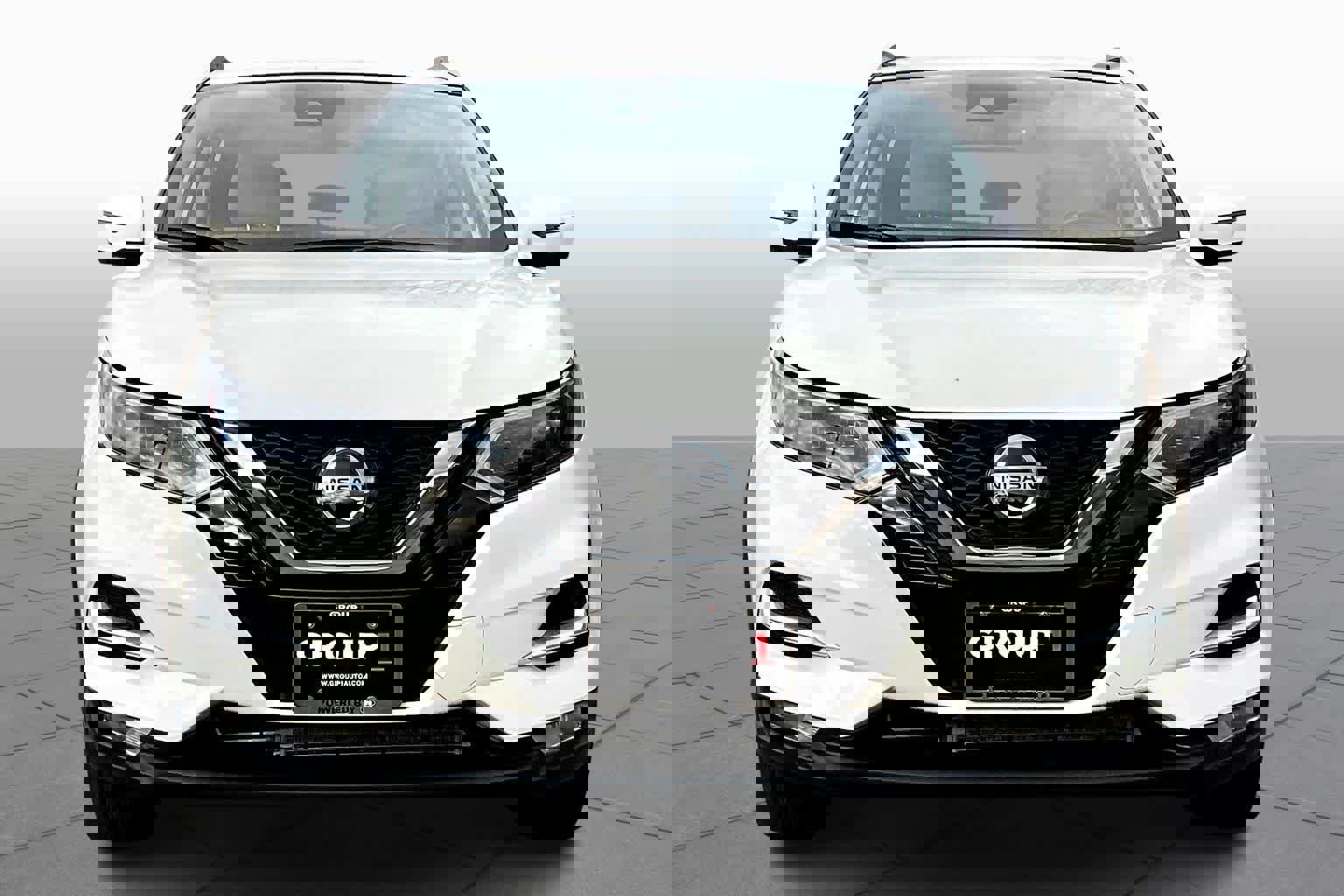 Used 2022 Nissan Rogue Sport SL w/ Premium Package image 4