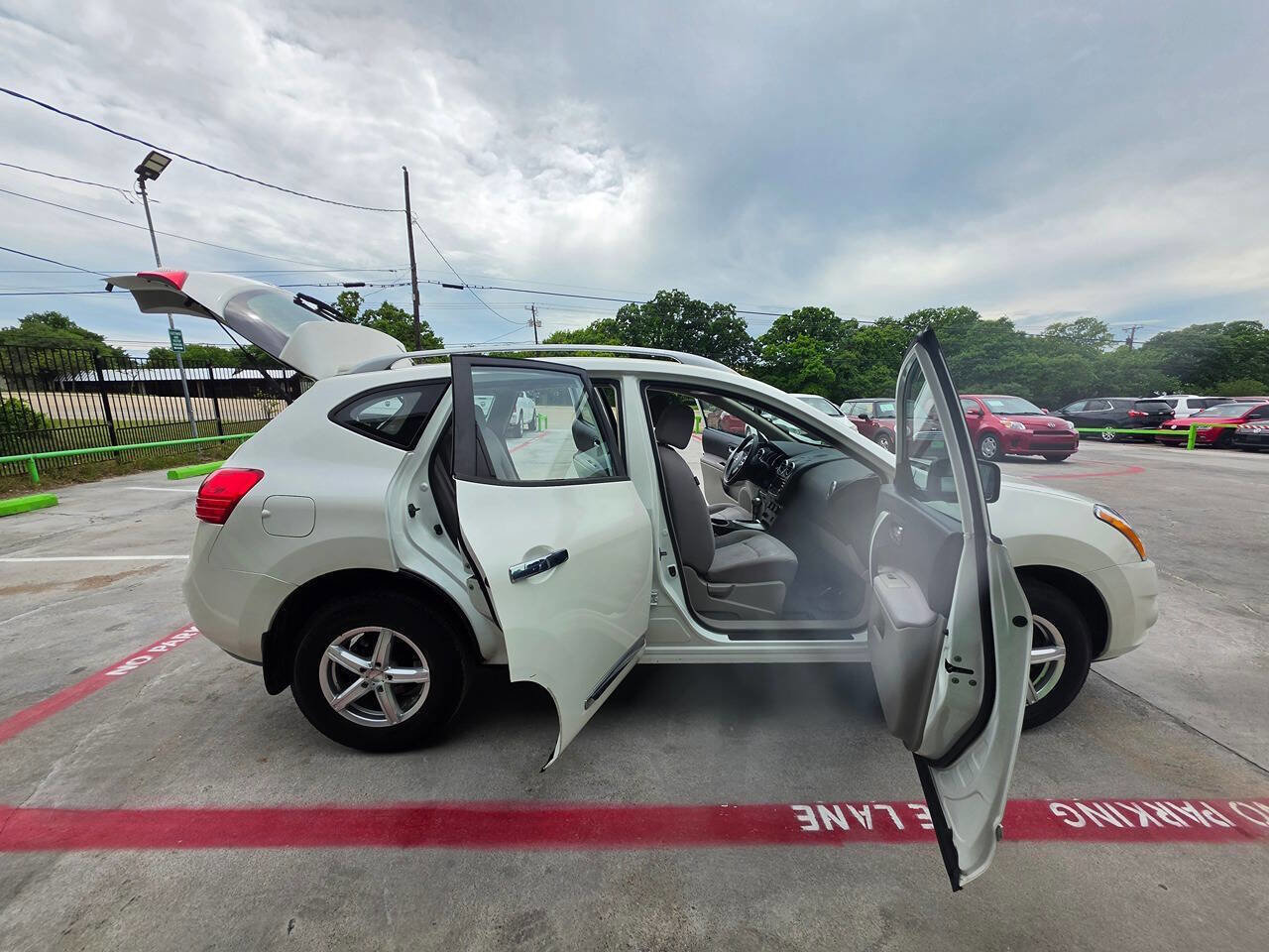 Used 2015 Nissan Rogue S w/ Convenience Package FWD image 31