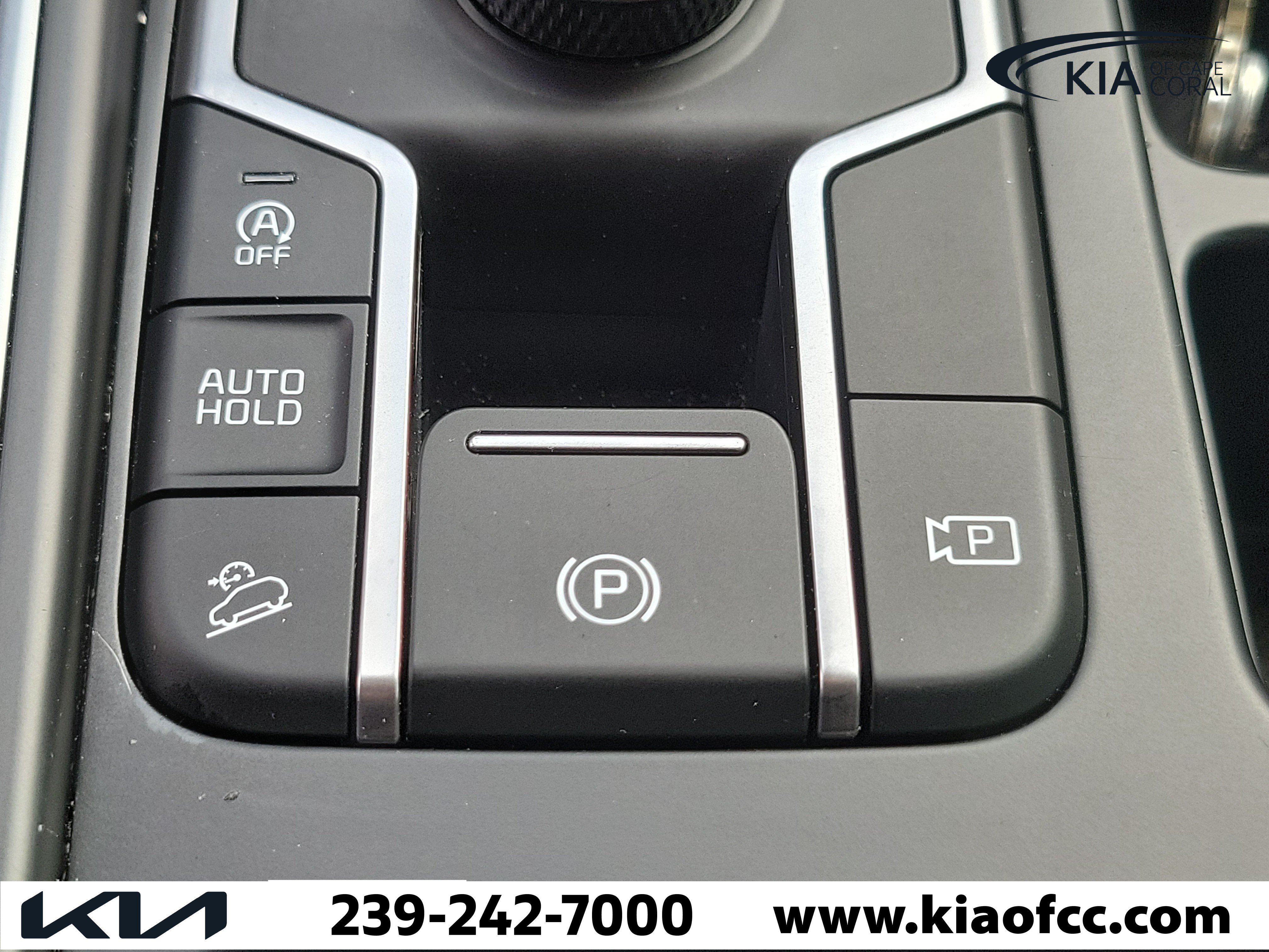 Used 2025 Kia Sorento LX FWD image 28