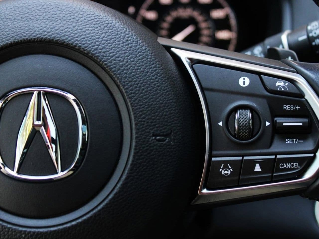 Used 2024 Acura RDX SH-AWD image 34