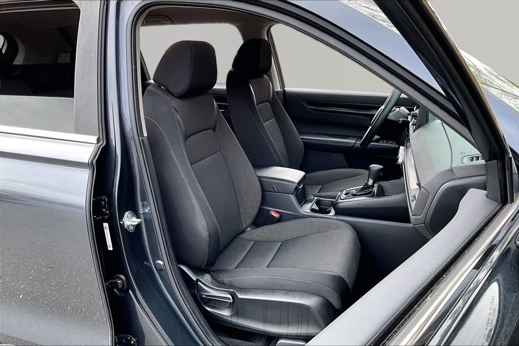 Used 2025 Honda CR-V LX image 21