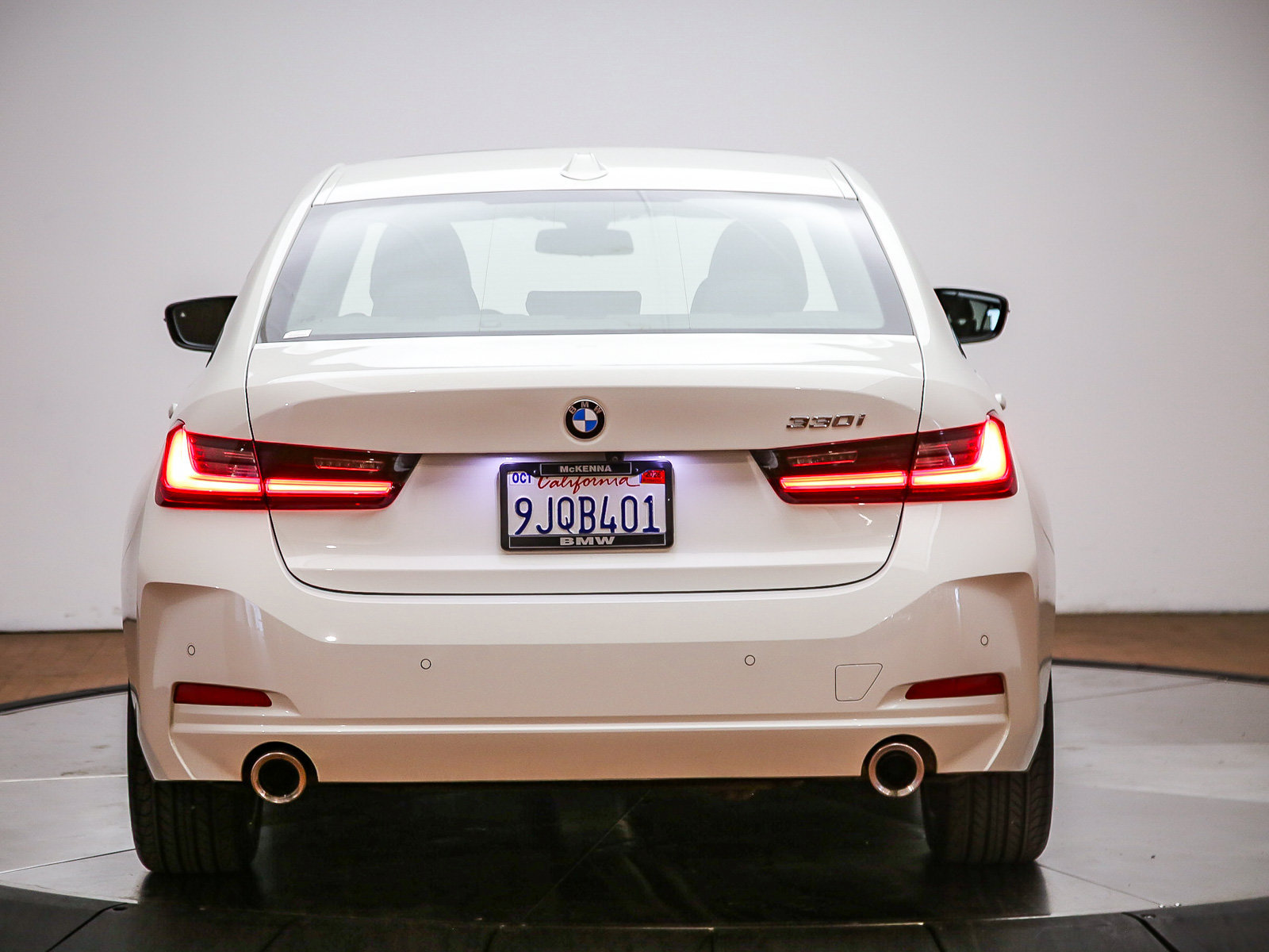Certified 2023 BMW 330i Sedan w/ Driving Assistance Package RWD image 6