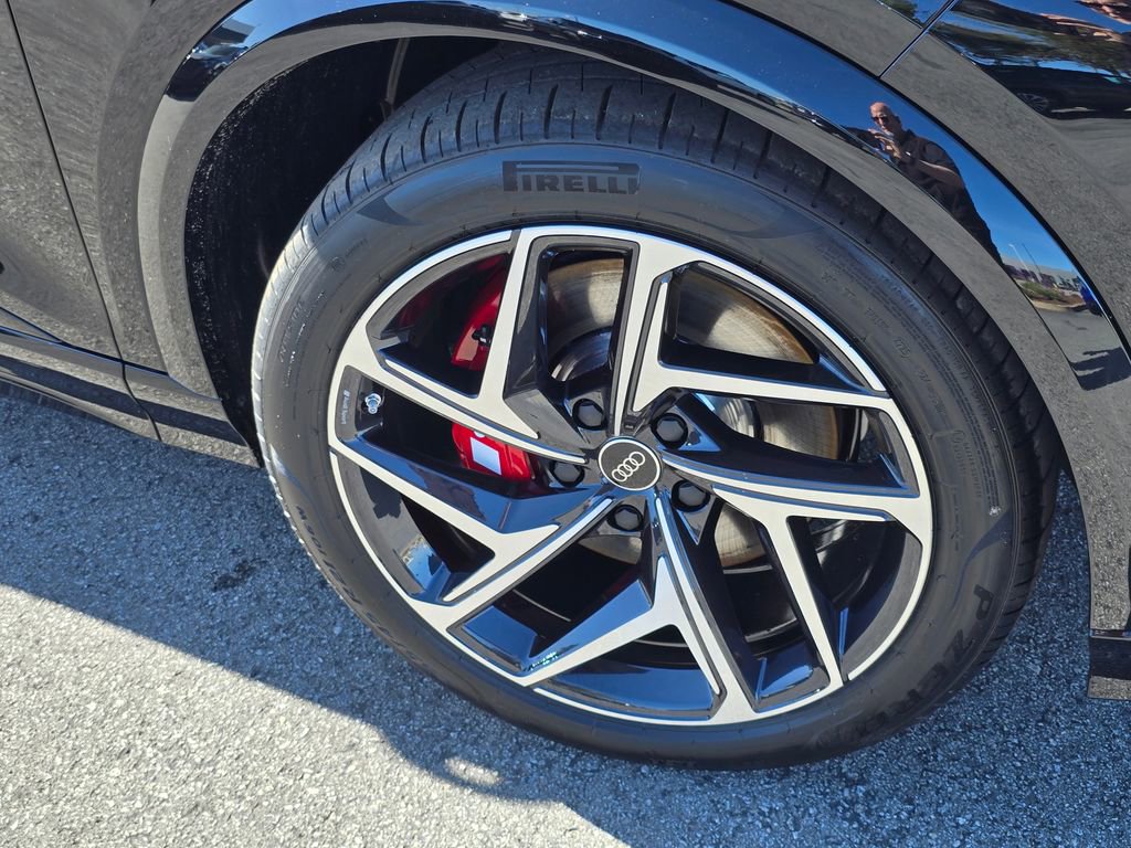 New 2027 Audi SQ6 e-tron Premium Plus AWD/4WD image 29