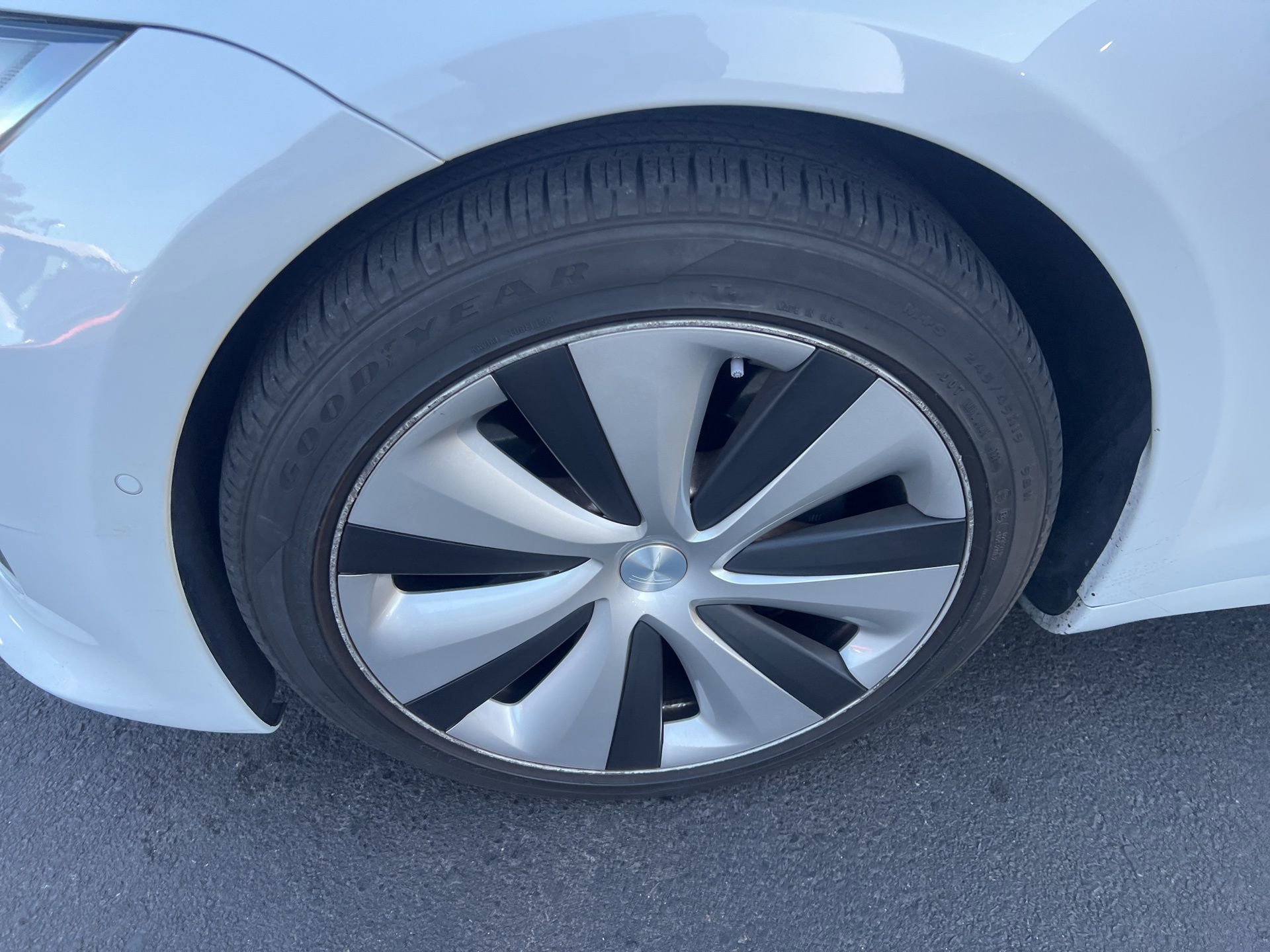 Used 2020 Tesla Model S Long Range AWD/4WD image 10