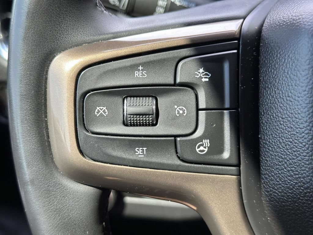 Used 2023 Chevrolet Suburban High Country AWD/4WD image 37