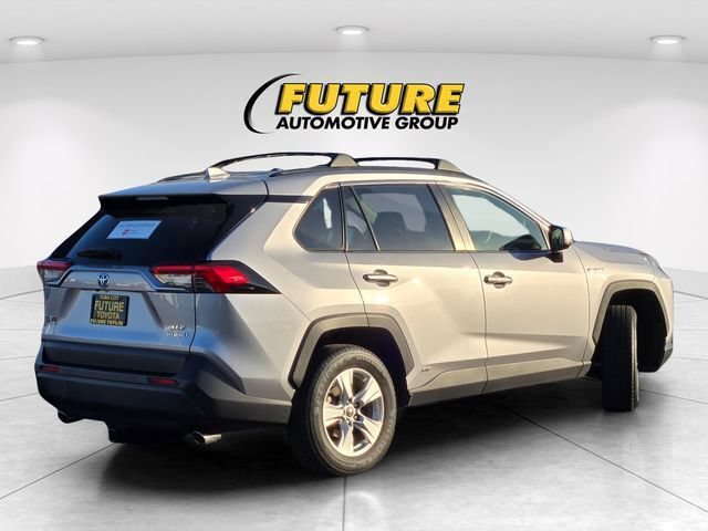 Certified 2019 Toyota RAV4 XLE w/ Convenience Package AWD/4WD image 5
