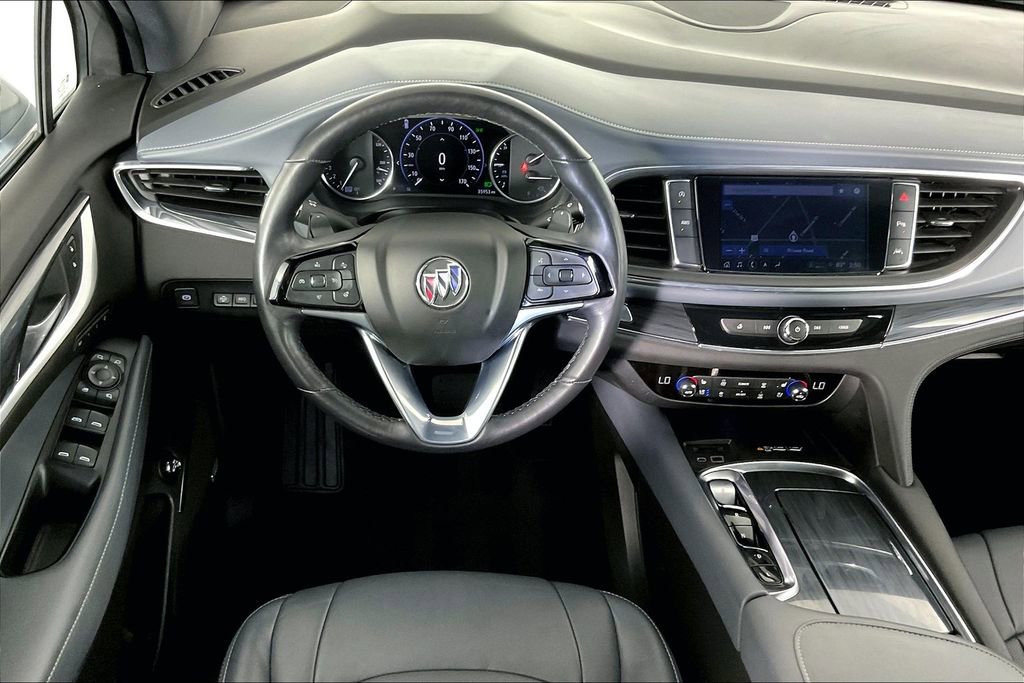 Used 2024 Buick Enclave Premium image 7