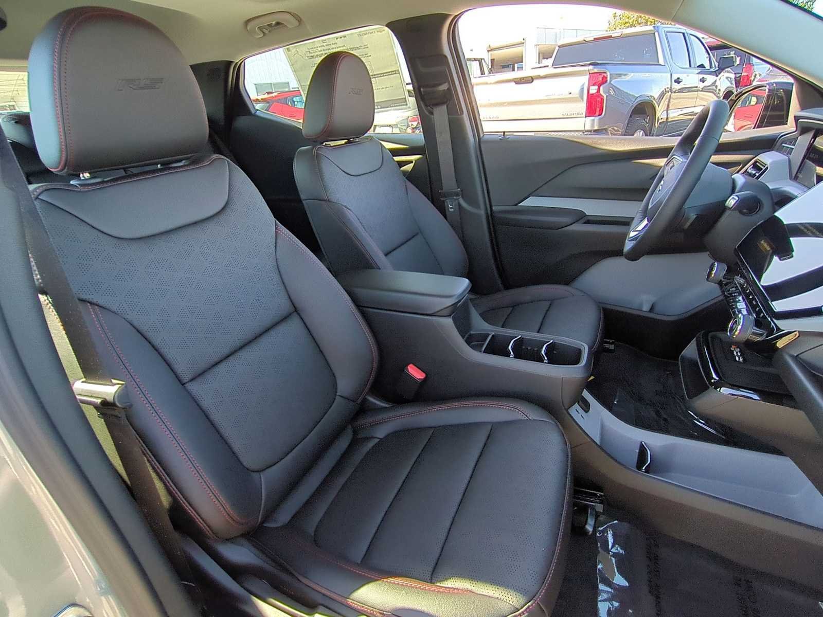 New 2027 Chevrolet Bolt RS w/ Technology Package FWD image 28