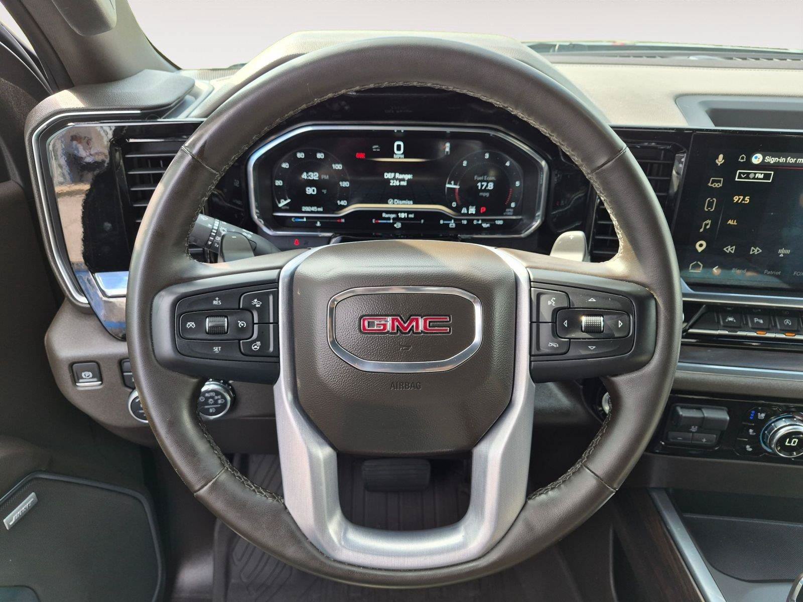 Used 2023 GMC Sierra 1500 SLT w/ SLT Premium Plus Package AWD/4WD image 29