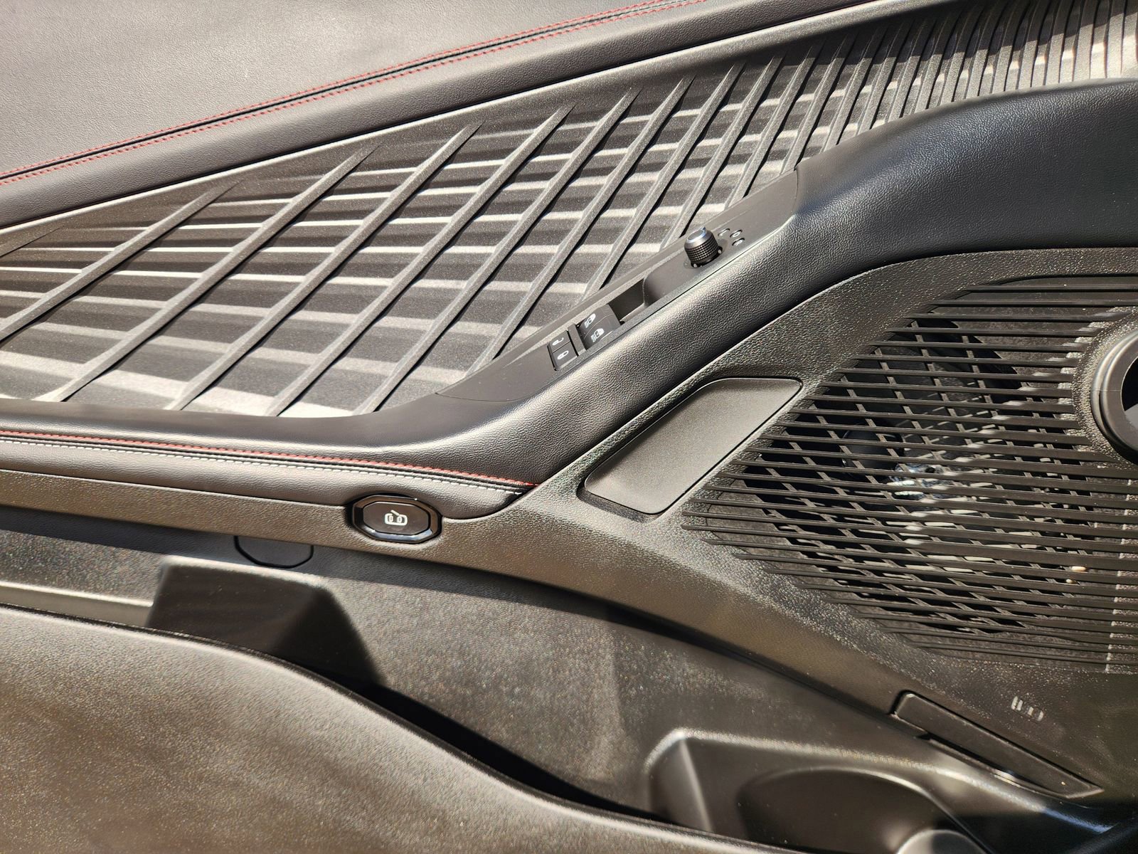 Used 2025 Dodge Charger R/T w/ Quick Order Package 25M R/T image 24