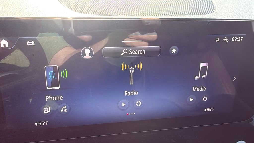 Certified 2025 Mercedes-Benz GLB 35 AMG 4MATIC image 29