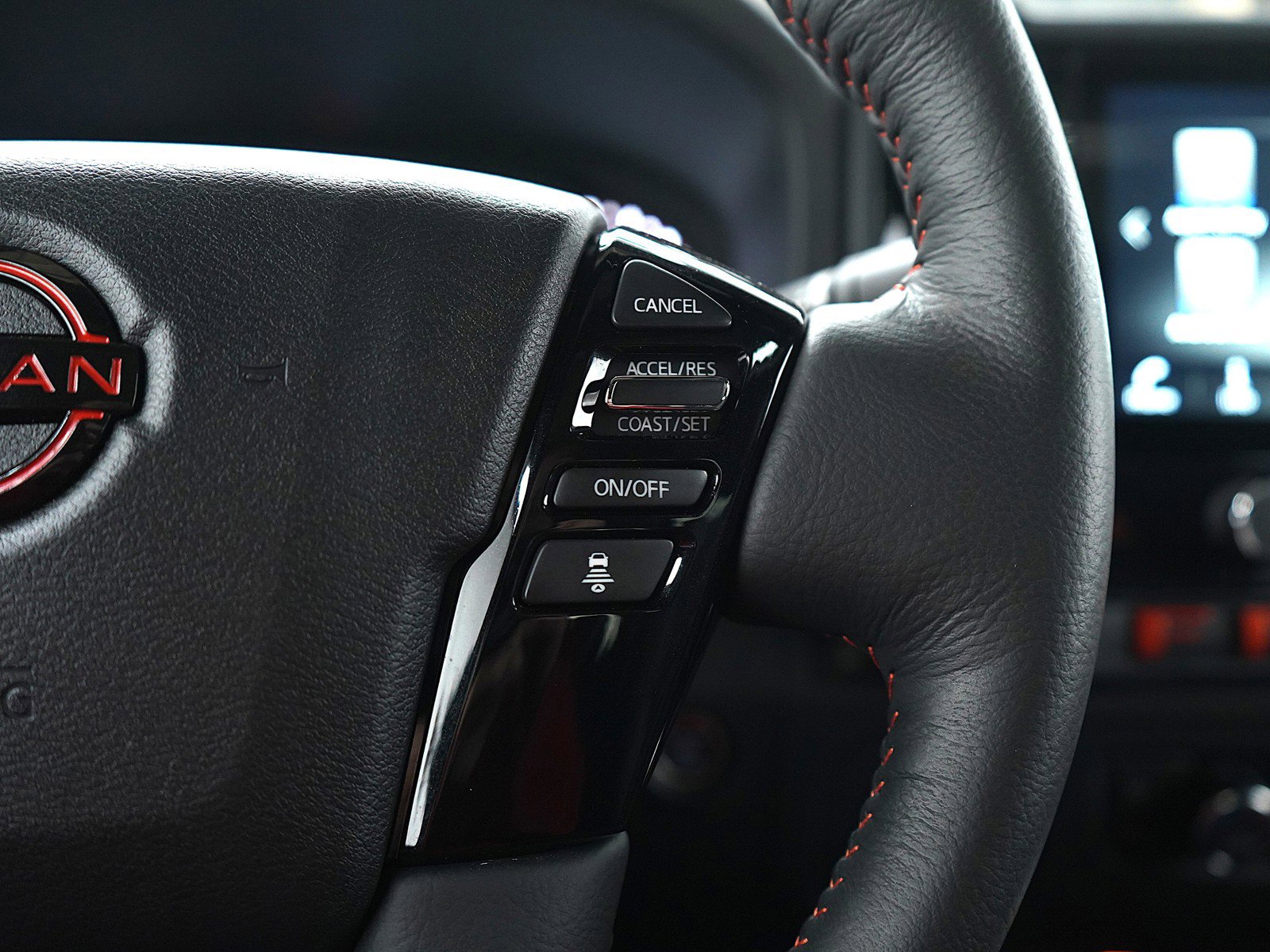 Used 2025 Nissan Frontier PRO-4X w/ Pro Premium Package image 26