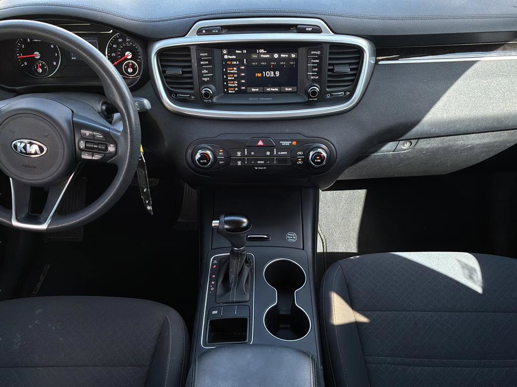 Used 2018 Kia Sorento FWD image 23
