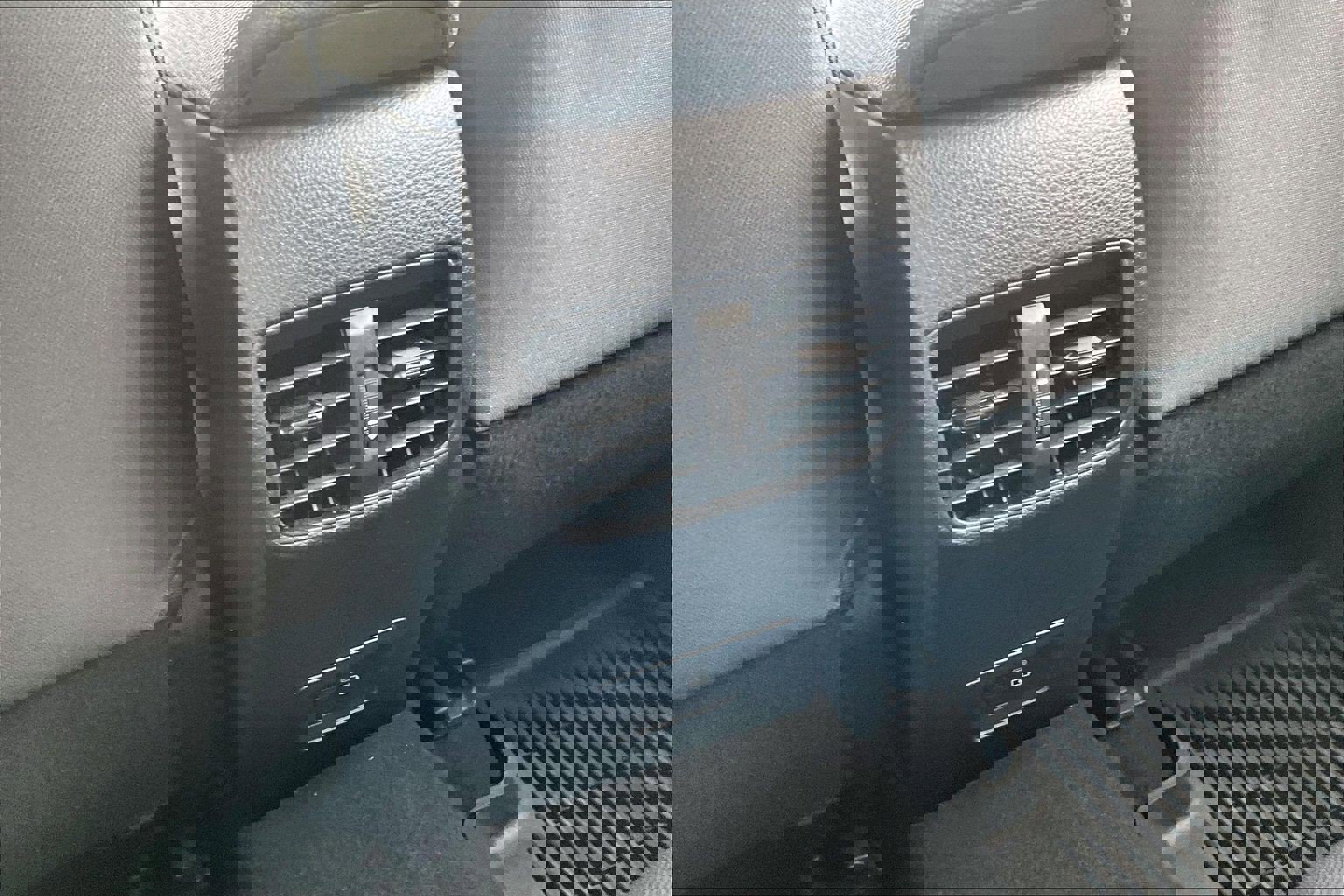 Used 2022 Toyota Corolla Cross LE w/ Moonroof Package image 33