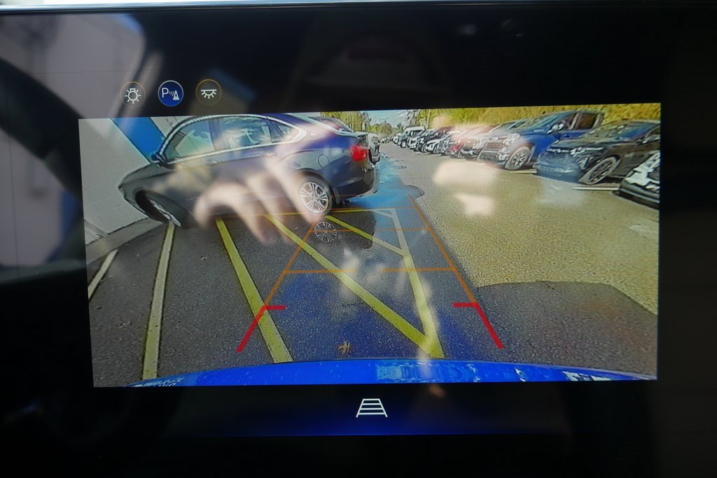 New 2026 Chevrolet Equinox ACTIV w/ Convenience Package III image 17