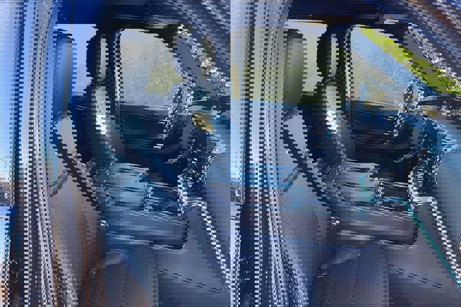 New 2026 Ford Expedition Platinum w/ Stealth Appearance Package image 8