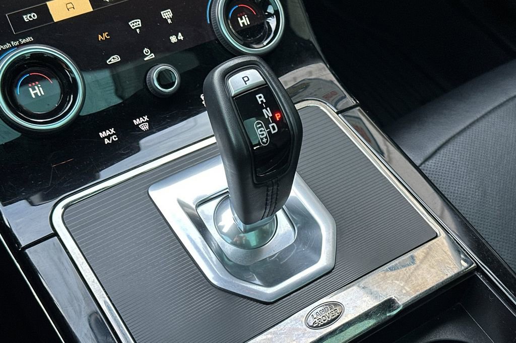 Used 2021 Land Rover Range Rover Evoque R-Dynamic SE image 23