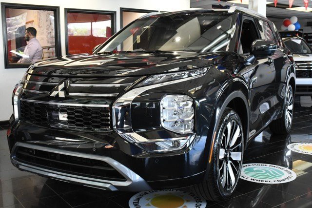 New 2026 Mitsubishi Outlander SEL AWD/4WD image 1