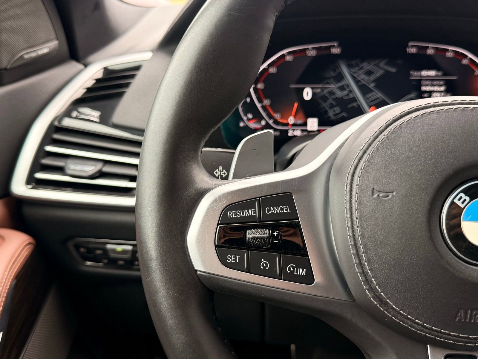 Used 2021 BMW X5 xDrive40i w/ M Sport Package image 42