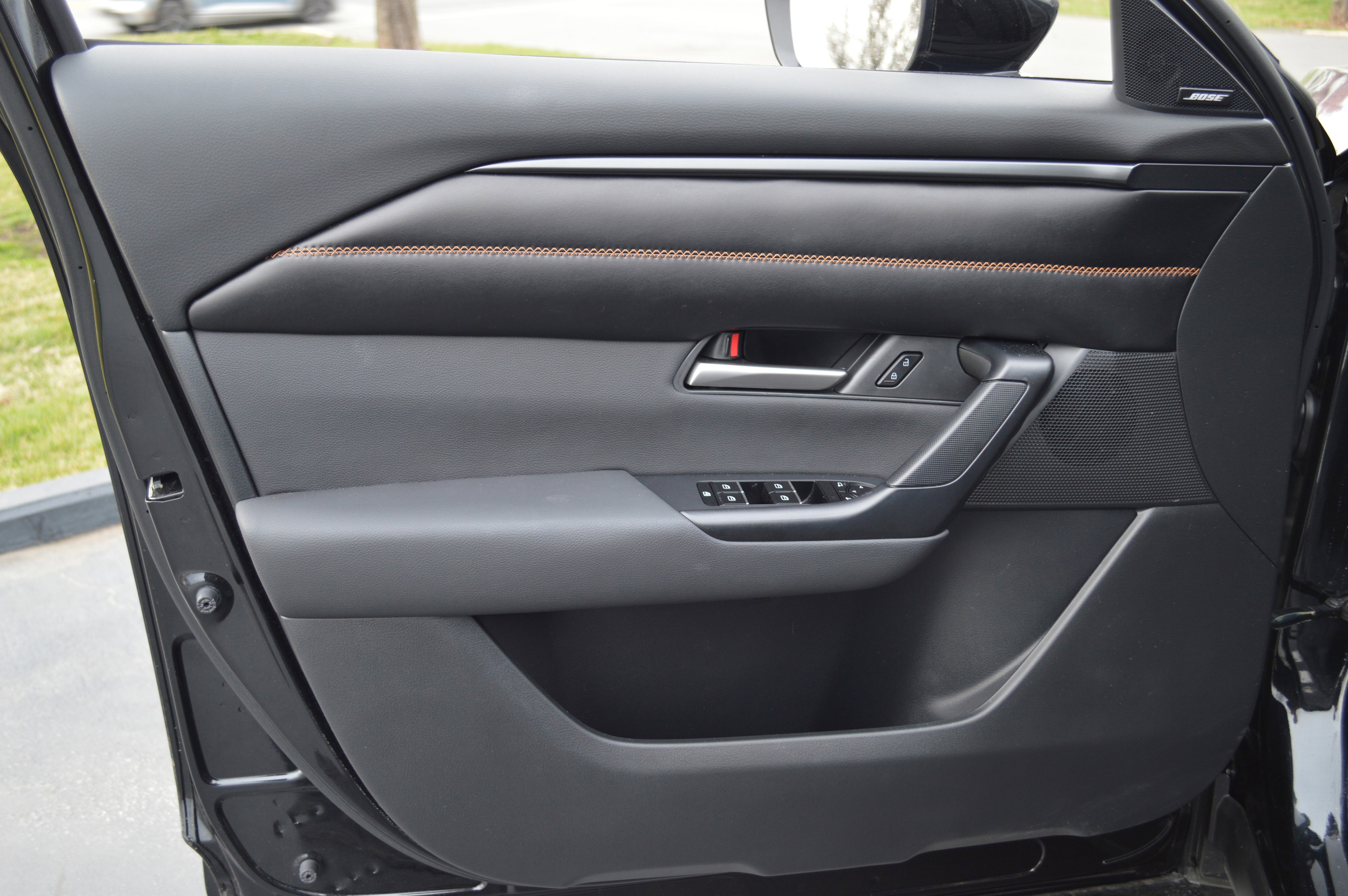 Used 2025 MAZDA CX-50 AWD 2.5 Hybrid w/ Weather Package image 13