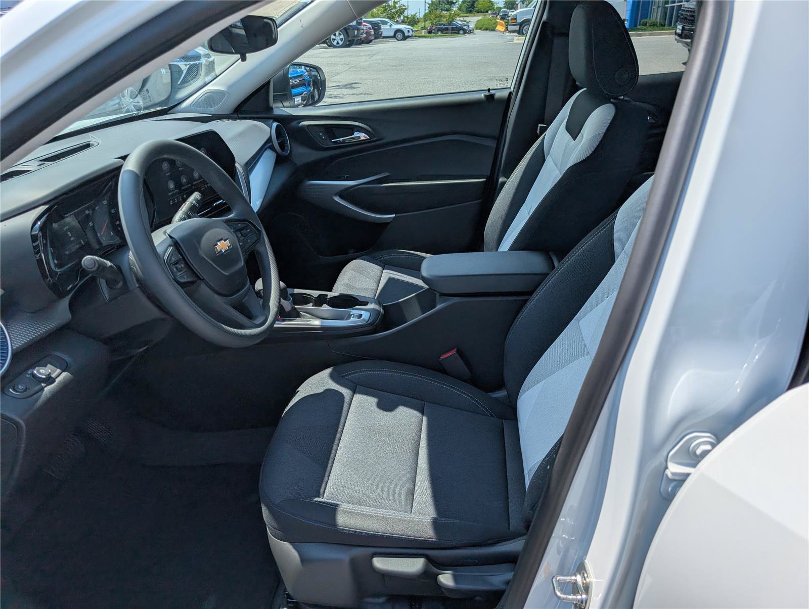 New 2026 Chevrolet Trax LS FWD image 10