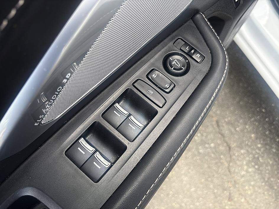Used 2020 Acura RDX w/ Advance Package AWD/4WD image 9