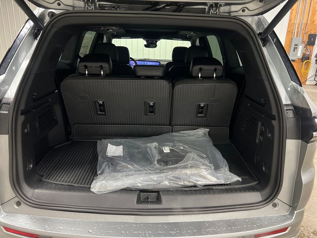 New 2026 Buick Enclave Avenir image 11