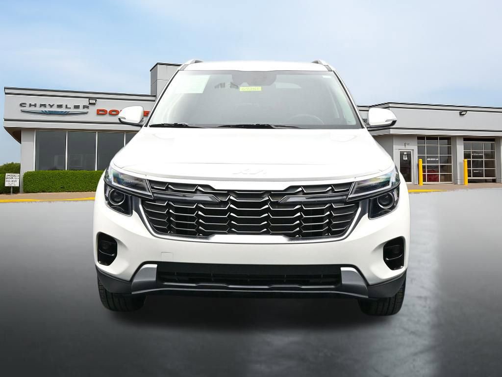 Used 2025 Kia Seltos EX AWD/4WD image 8