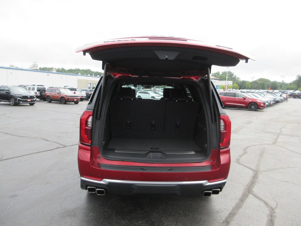 Certified 2025 GMC Yukon Denali w/ Denali Reserve Package AWD/4WD image 8