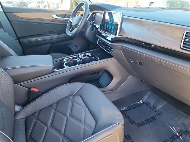 Certified 2024 Volkswagen Atlas SE image 16