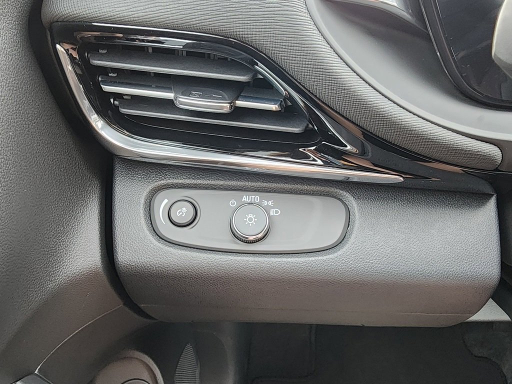 New 2026 Buick Envista Sport Touring image 18