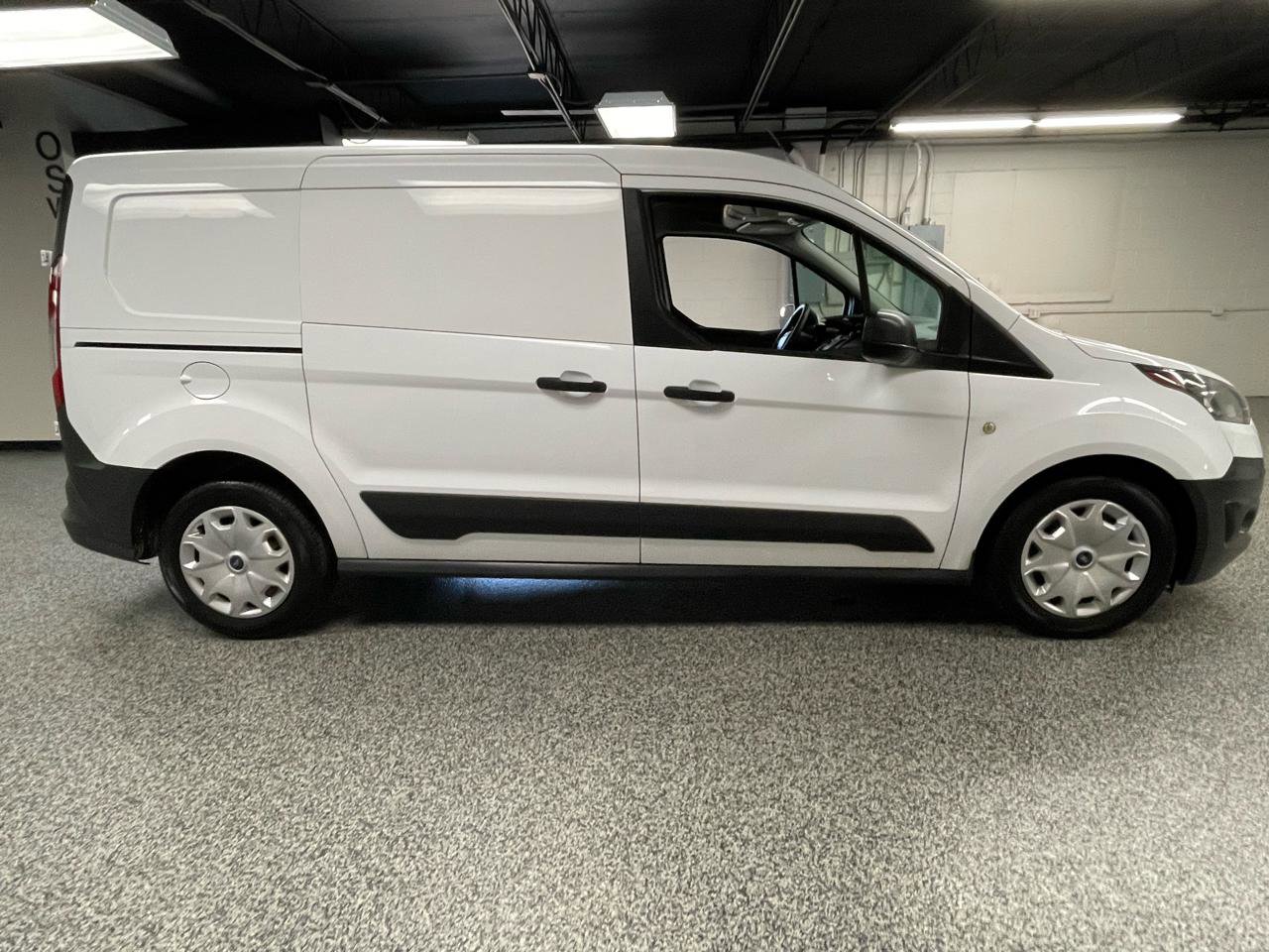 Used 2017 Ford Transit Connect XL image 3