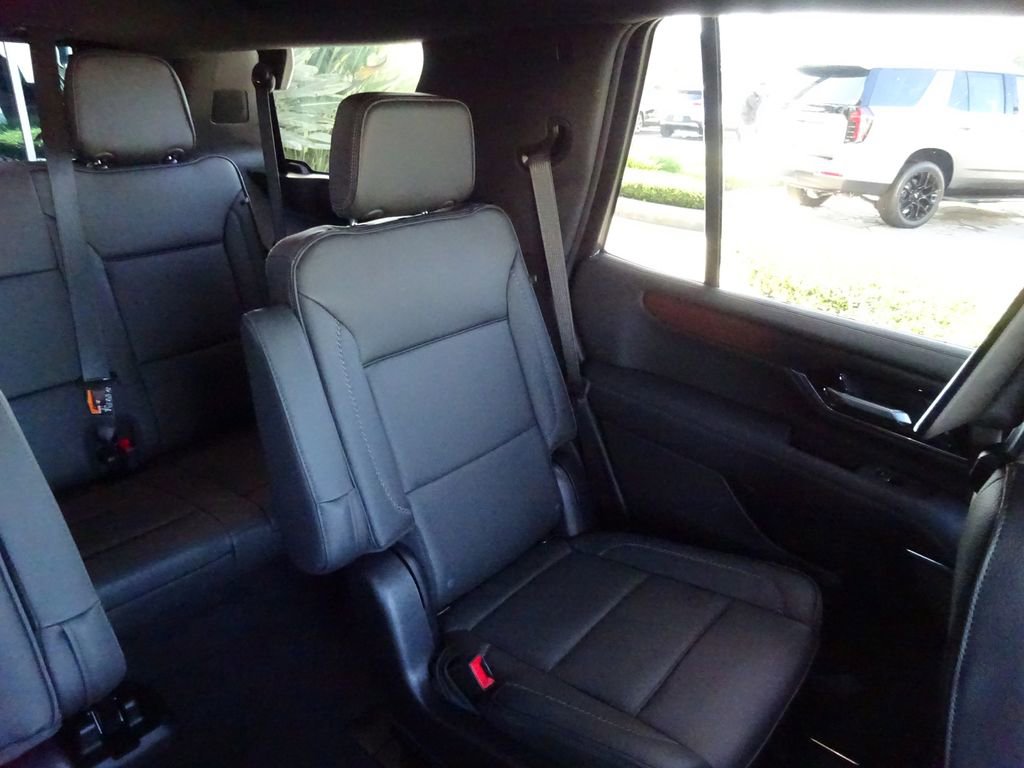 Certified 2026 GMC Yukon Denali w/ Denali Reserve Package image 20