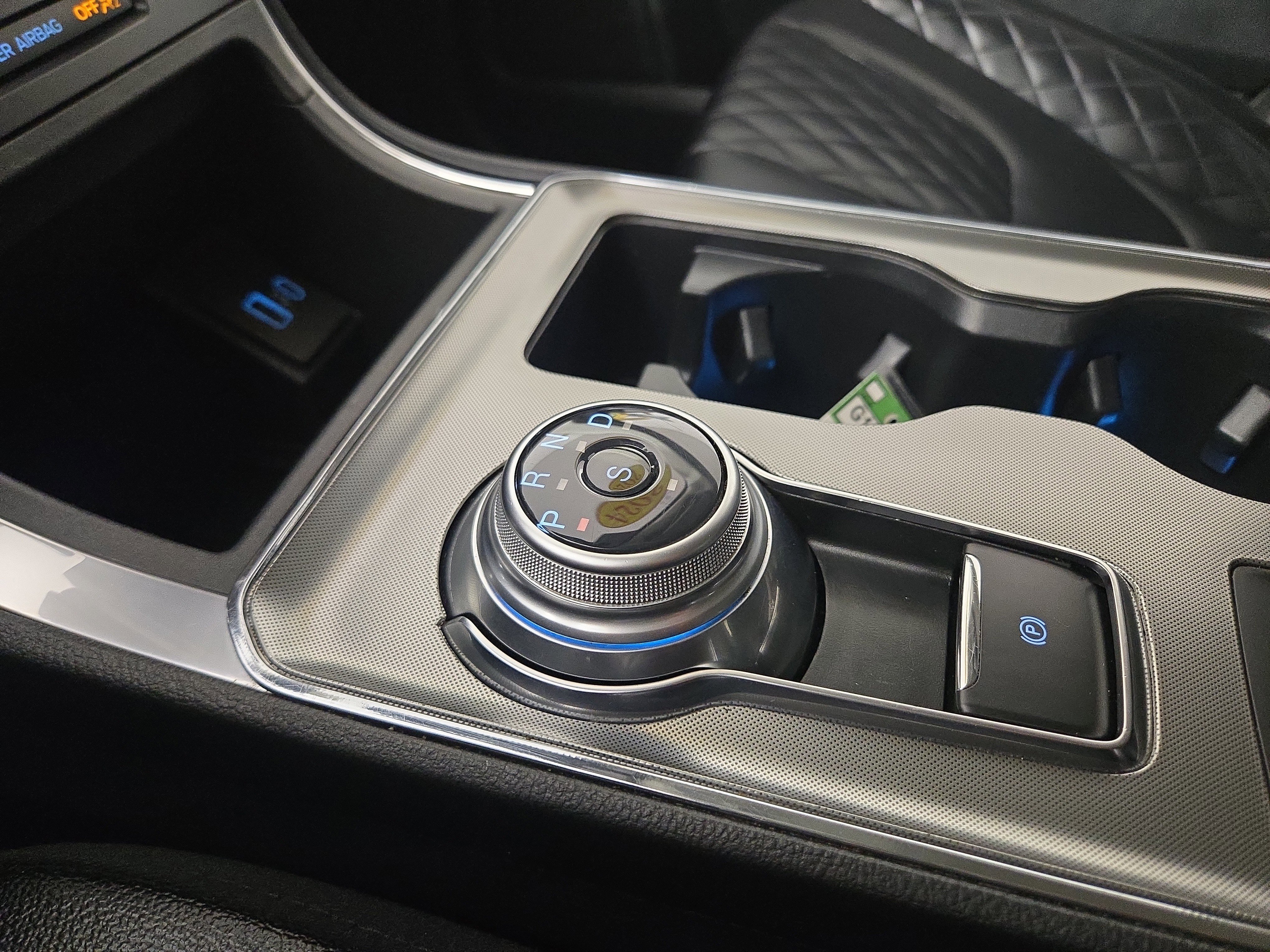 Used 2024 Ford Edge Titanium image 22